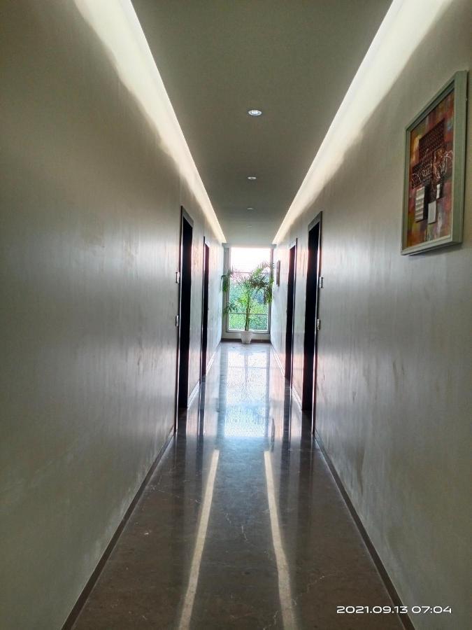 Hotel Royal Livin Varanasi Exterior photo