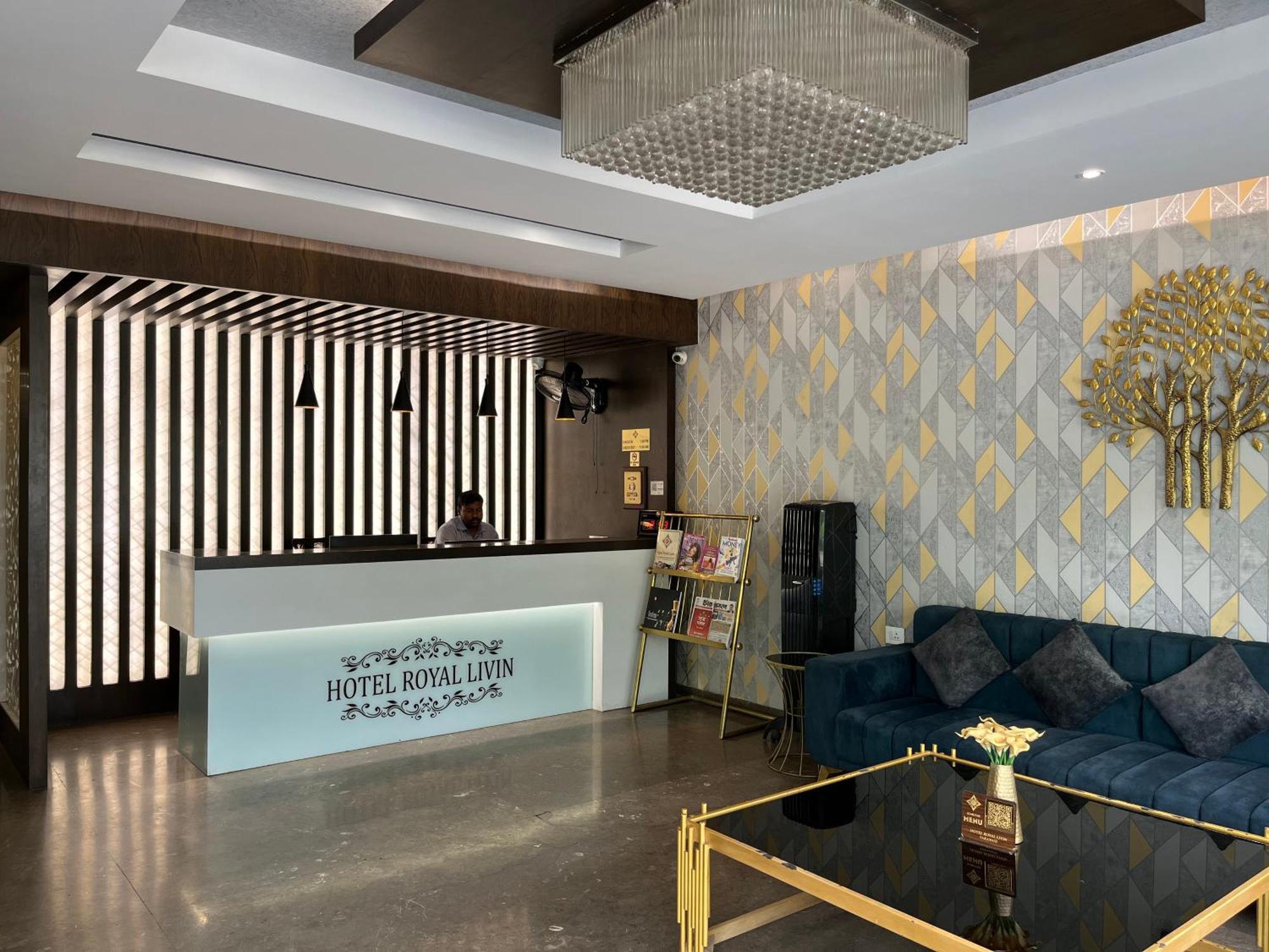Hotel Royal Livin Varanasi Exterior photo